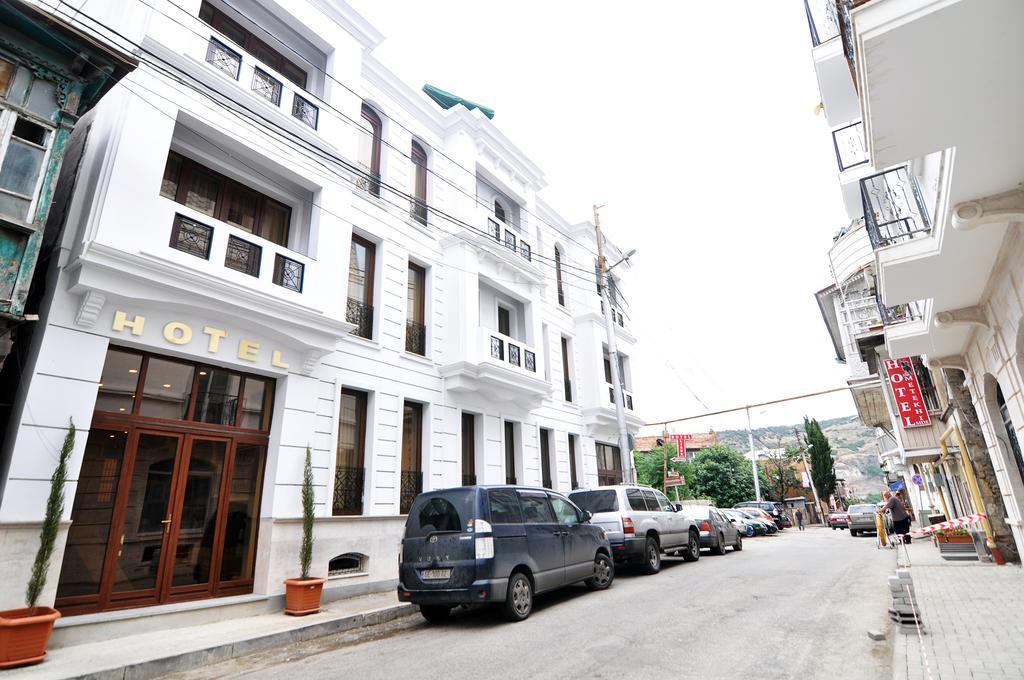 โรงแรมเวลเว็ต Tbilisi ภายนอก รูปภาพ