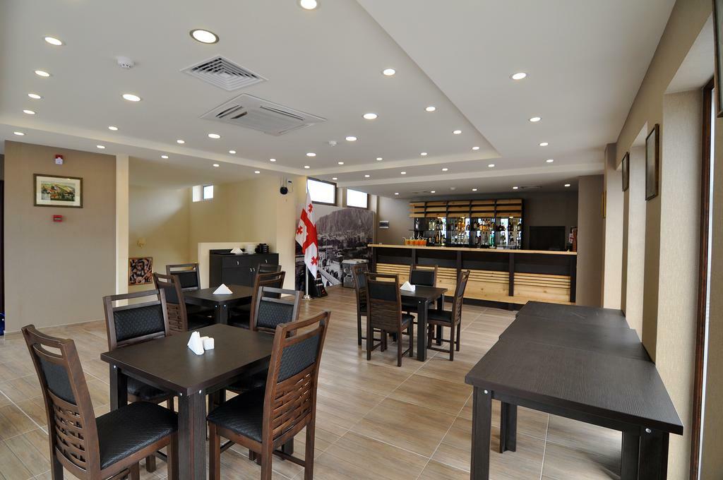 โรงแรมเวลเว็ต Tbilisi ภายนอก รูปภาพ