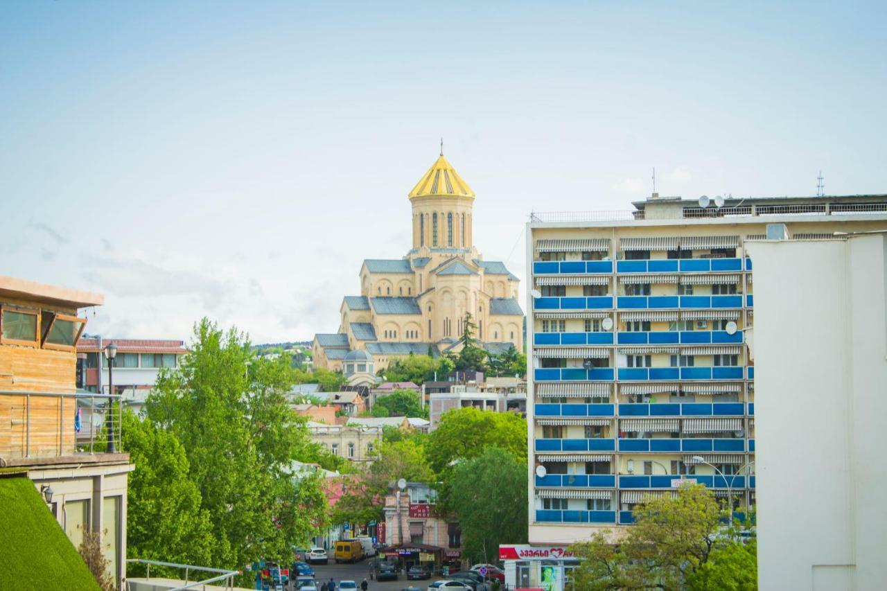 โรงแรมเวลเว็ต Tbilisi ภายนอก รูปภาพ
