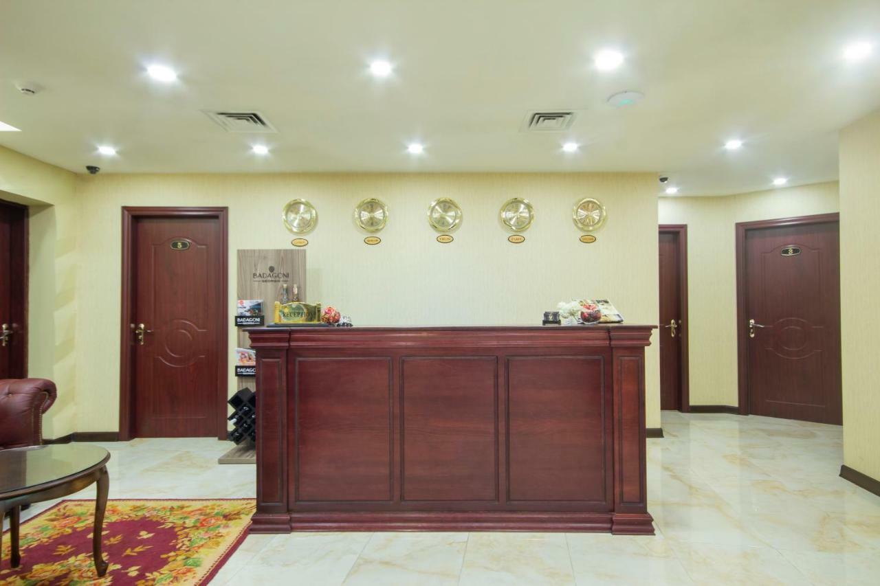 โรงแรมเวลเว็ต Tbilisi ภายนอก รูปภาพ