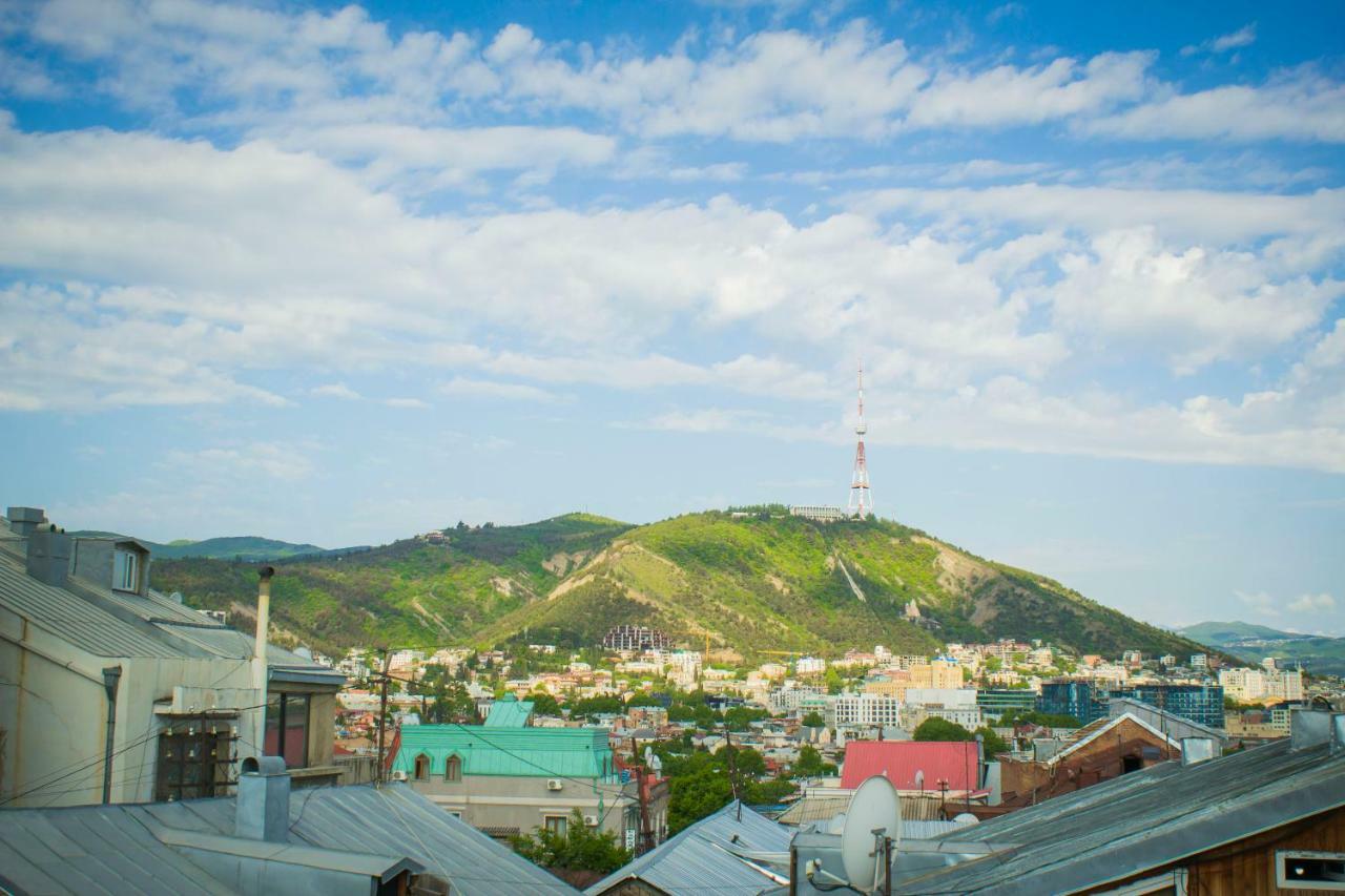 โรงแรมเวลเว็ต Tbilisi ภายนอก รูปภาพ