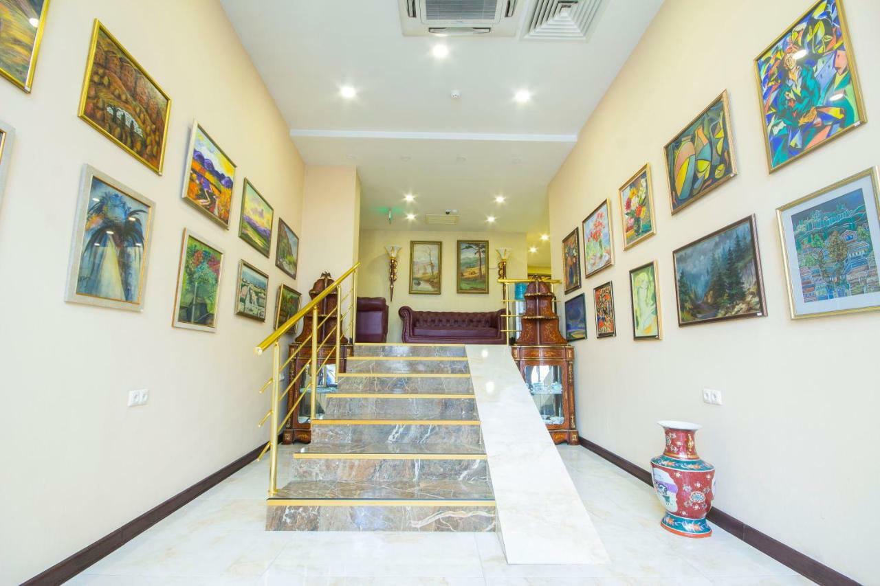 โรงแรมเวลเว็ต Tbilisi ภายนอก รูปภาพ